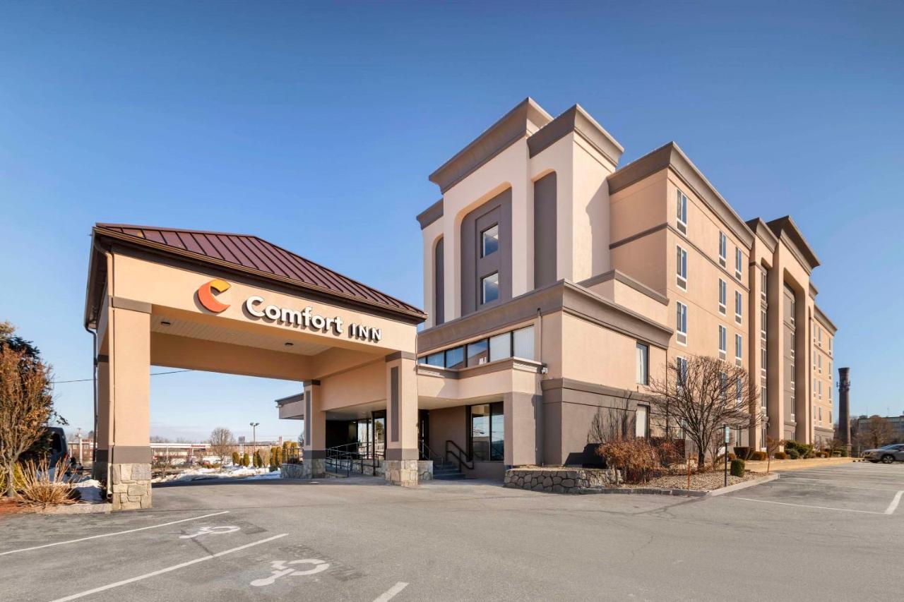 Comfort Inn Airport Манчестер Экстерьер фото