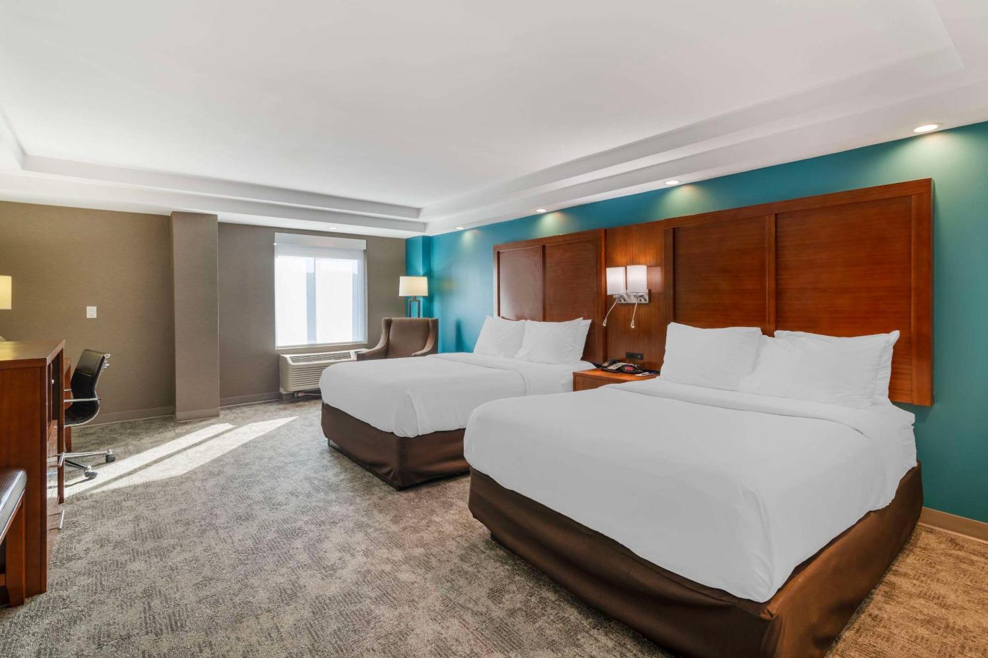 Comfort Inn Airport Манчестер Экстерьер фото