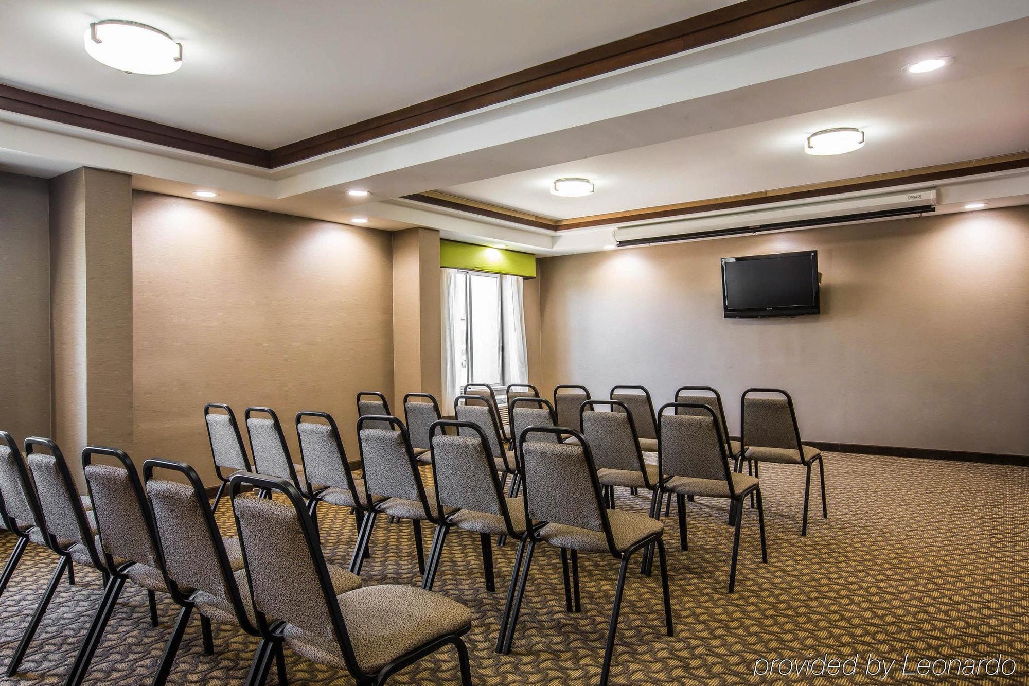 Comfort Inn Airport Манчестер Экстерьер фото