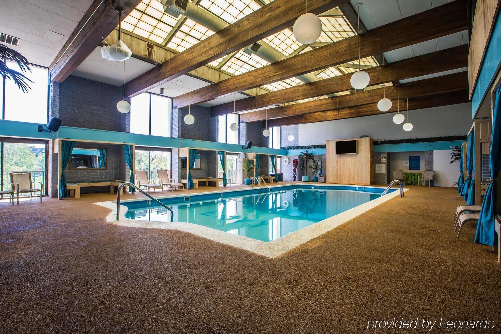 Comfort Inn Airport Манчестер Экстерьер фото